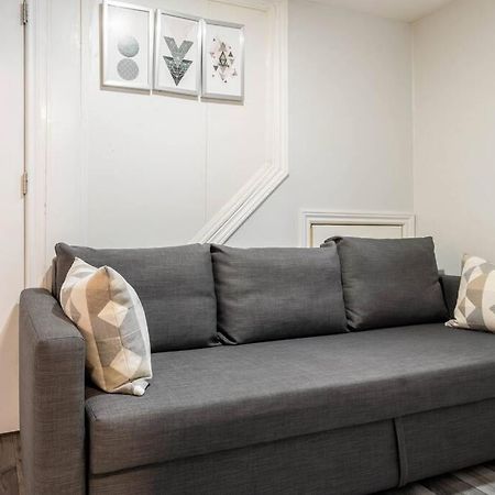 Appartement Cozy Nest Basement Unit à Hamilton Extérieur photo