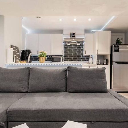 Appartement Cozy Nest Basement Unit à Hamilton Extérieur photo