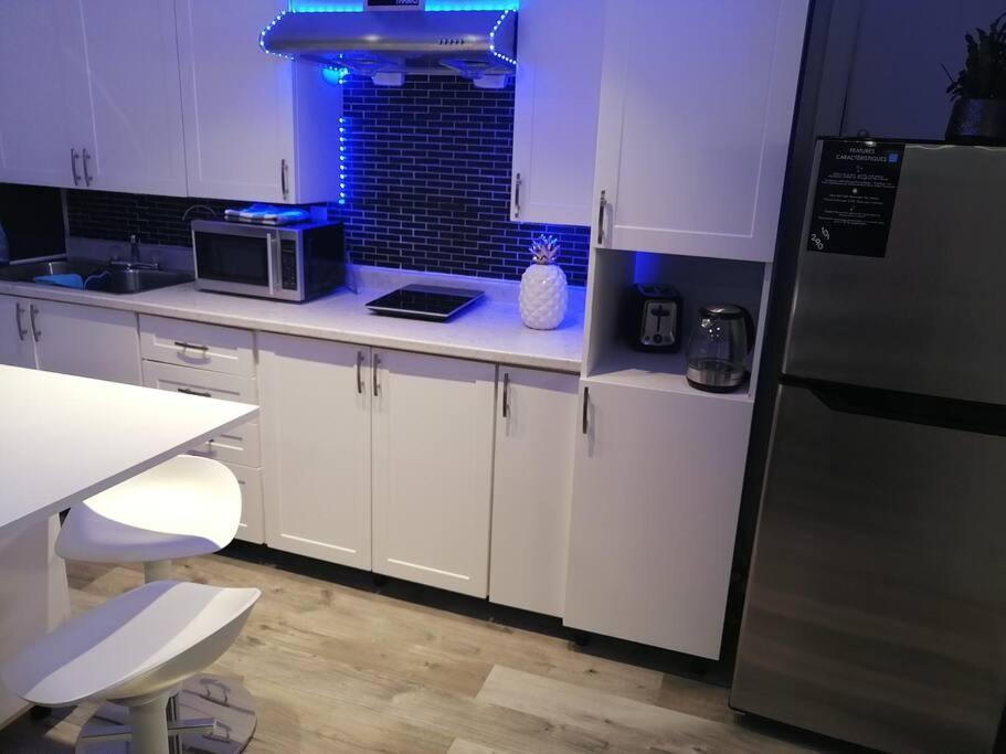 Appartement Cozy Nest Basement Unit à Hamilton Extérieur photo
